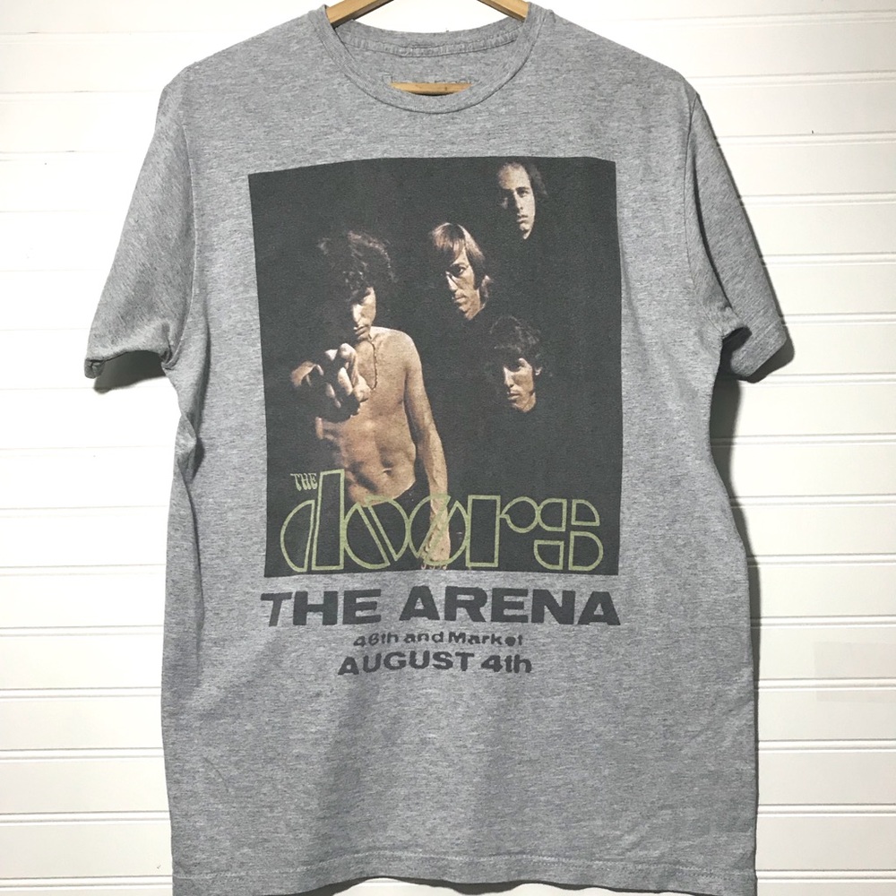 Doors graphic vintage tshirt size Medium